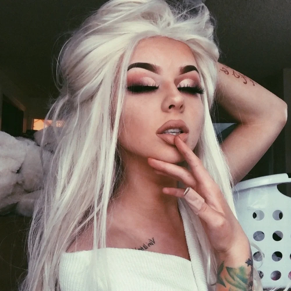 White Blonde Natural Straight Lace Front Wig *NEW*